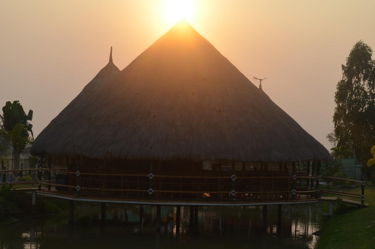 The Orchid Resort & Relax Maha Sarakham Esterno foto